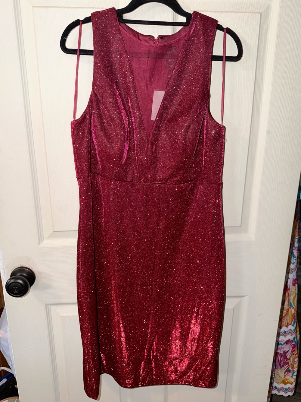 Nightway glitter sleeveless plunging v-neck cocktail dress.-Scarlett